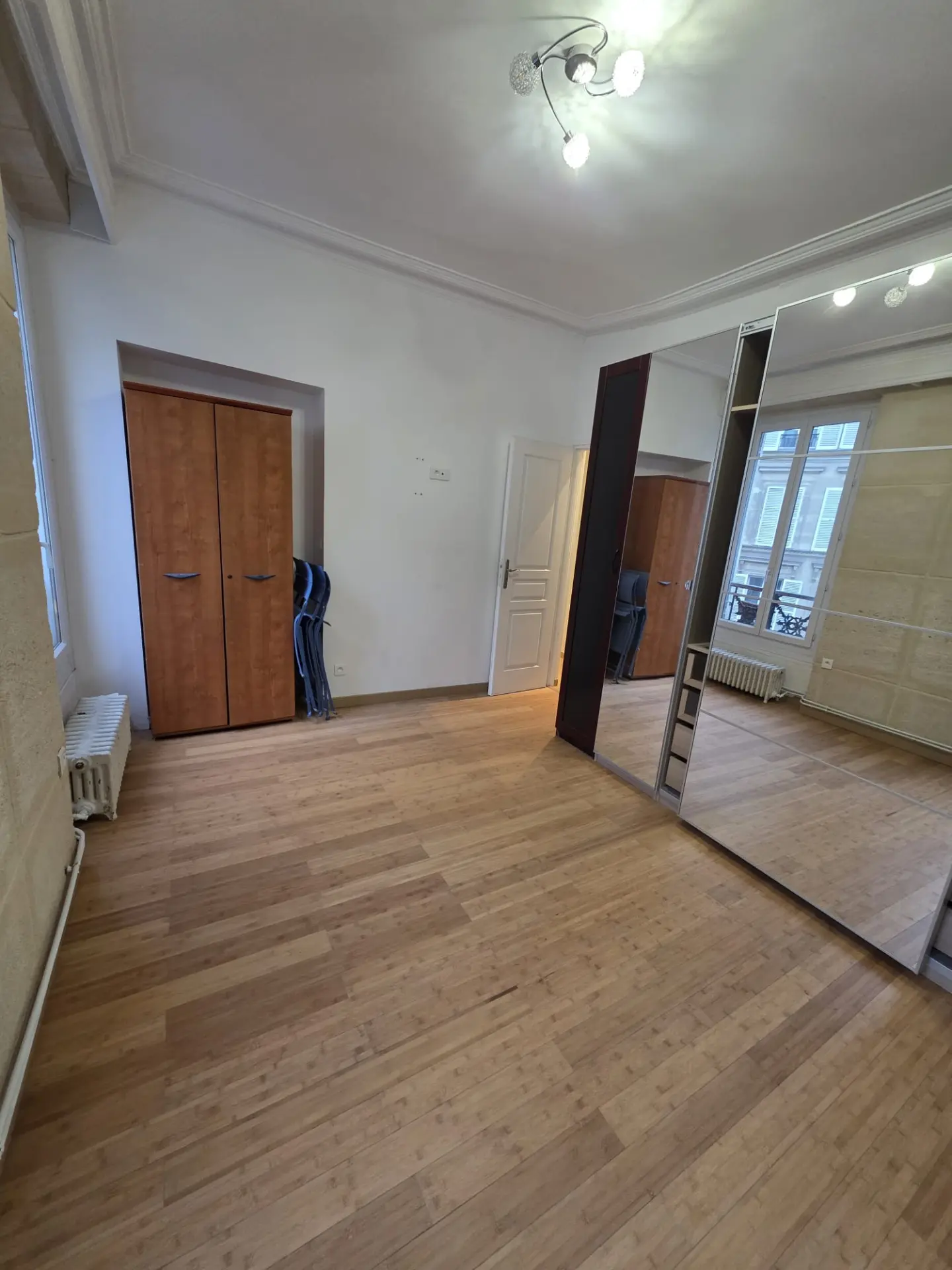 Chambre — avant travaux — Paris — appartement ancien